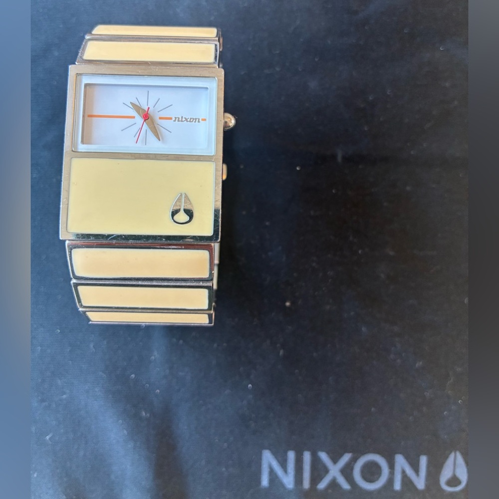 Nixon The Chalet Watch